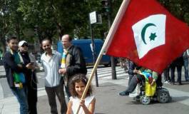 Le Rif, le Makhzen et… le drapeau marocain
