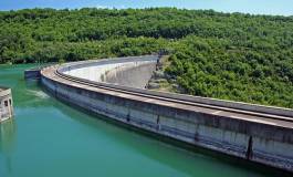 "50% de l'eau sont détournés", dénonce le directeur de l'Algérienne des eaux