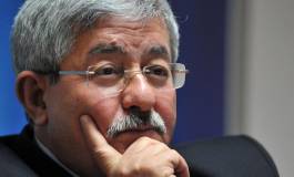 Quand Ahmed Ouyahia met la charrue avant les boeufs