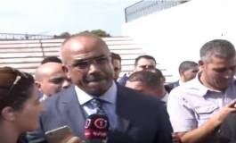 Bedoui menace les policiers qui se montrent solidaires des opposants! (Vidéo)