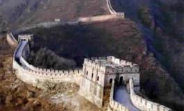 Le clan d’Oujda continue à diviser les algériens