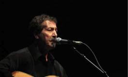 Festival de la chanson arabe : Lounis Aït Menguellet hué à Sétif