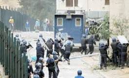 Emeutes à Alger entre manifestants et policiers