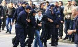 Deux étudiants suisses interpellés par la police à Bousmaïl