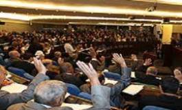 La loi sur les partis adoptée par une assemblée acquise au régime