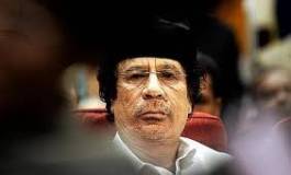 Interpol a lancé un avis de recherche international contre Kadhafi père et fils