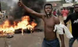 Les émeutes de la faim enflamment l'Afrique