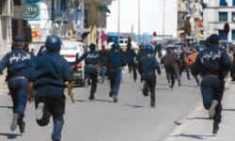 Algérie : Le gourdin contre les fonctionnaires !