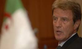 Algérie : Kouchner veut dissuader les firmes françaises de quitter le pays