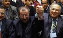 Bouteflika, du Caire, et Belkhadem ont dirigé le Congrès de l’UGTA : Le pouvoir ne se cache même plus pour piloter le syndicat fantoche !