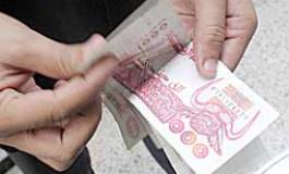  La baisse du dinar frappe de nouveau le pouvoir d’achat des Algériens