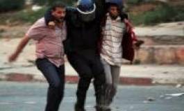 Les émeutes se poursuivent à Alger: onze policiers blessés