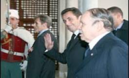 Accueil froid à Alger : "Sarkozy ce n'est pas Chirac !"