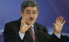 Ouyahia tient un mini-conseil de gouvernement sur la Kabylie