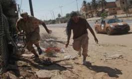 Libye : les rebelles contrôlent le QG de Kadhafi