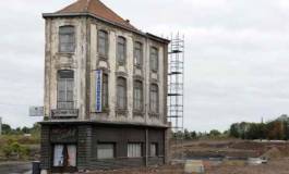 Salah Oudjane, cafetier victorieux des bulldozers
