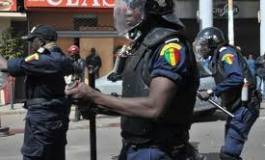 Sénégal : les opposants à Wade se heurtent aux policiers