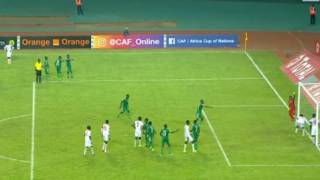 Un joueur sénégalais tente de marabouter le but zambien en finale de la CAN U20! (Vidéo)
