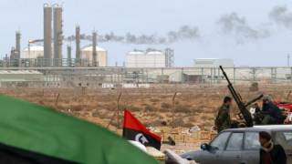 Baisse légère du cours du pétrole, perturbé par l'instabilité en Libye