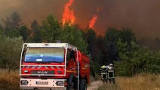 Le Sud-Est de la France en proie aux flammes
