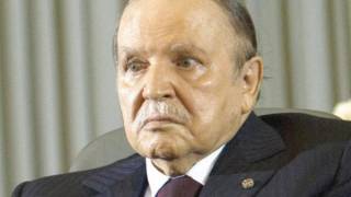 Bouteflika fait de la figuration pour un 5ème mandat