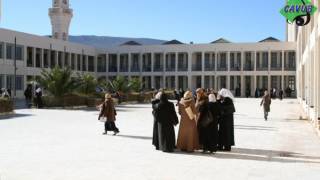 Port obligatoire de "vêtements islamiques" à la résidence universitaire des filles à Batna!