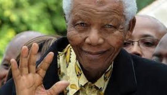 Afrique du Sud : Nelson Mandela de nouveau hospitalisé