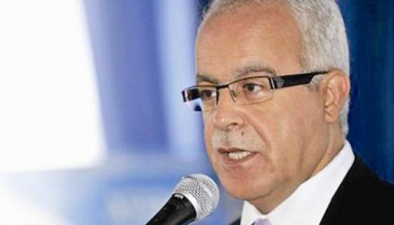 Hamid Grine veut empêcher le rachat d'El Khabar par Issad Rebrab