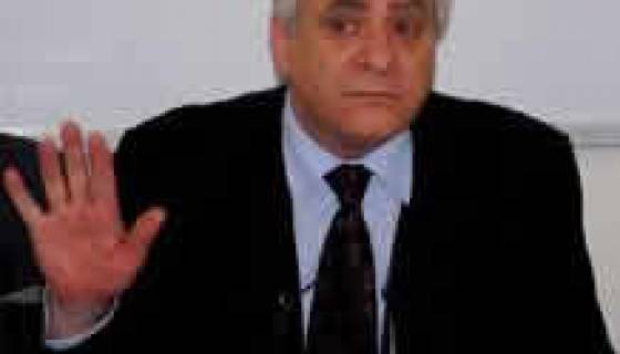 La LADDH de Bouchachi empêche une vente-dédicaces de Benchicou à Oran