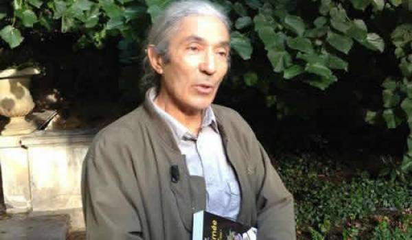 Boualem Sansal lors de la remise du Prix du roman arabe chez Gallimard le 21 juin 2012. 