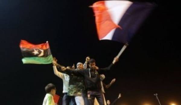 A Benghazi, les Libyens explosent de joie et croient de nouveau à la victoire
