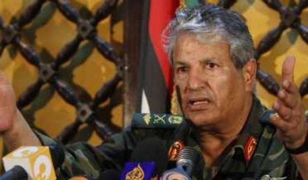 Les rebelles libyens accusent l'Otan de "laisser mourir" Misrata