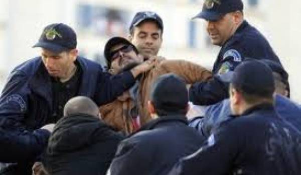 Abdelkader Kherba condamné à trois ans de prison pour avoir manifesté.