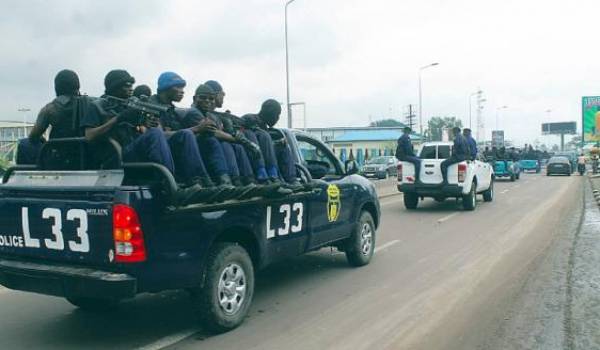 Pendant toutee la durée de la présidentielle le potentat local a déployé ses forces de sécurité et coupé les moyens de communication.