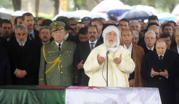 L'enterrement de l'ancien président Ahmed Ben Bella. Benkirane près d'Abdelaziz