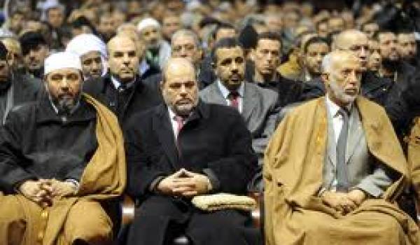 Djaballah, soltani et Belkhadem, le trio islamistes qui aspire à prendre la majorité à l'APN.