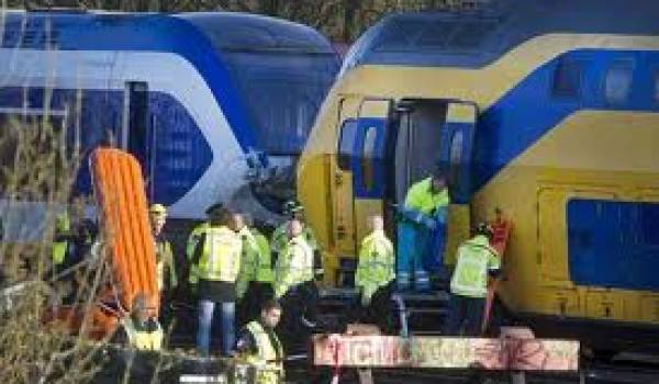 Les trains roulaient à 50km/h.