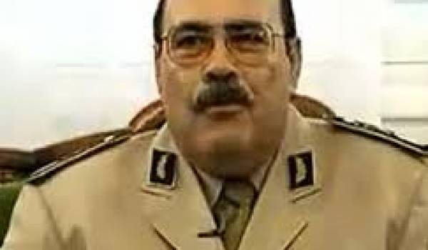 Le général à la retraite Mohamed Lamari