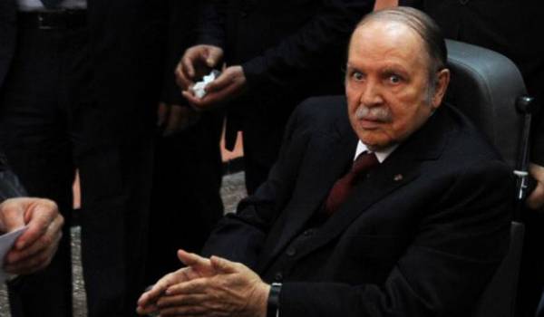 Bouteflika ne s'adresse plus aux Algériens directement.