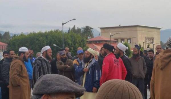 Des takfiristes rejouent les foutouhates à Bejaia. Photos reprises de Facebook.