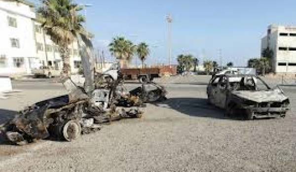 Pour cet attentat, Tripoli a accusé des éléments khadhafistes établis en Tunisie et en Algérie.