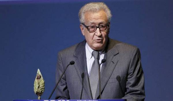 Lakhdar Brahimi prend tout son temps...