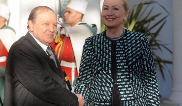Hillary Clinton reçue par Abdelaziz Bouteflika en février dernier