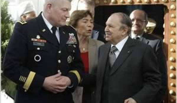 Abdelaziz Bouteflika cherche une bouée de sauvetage.