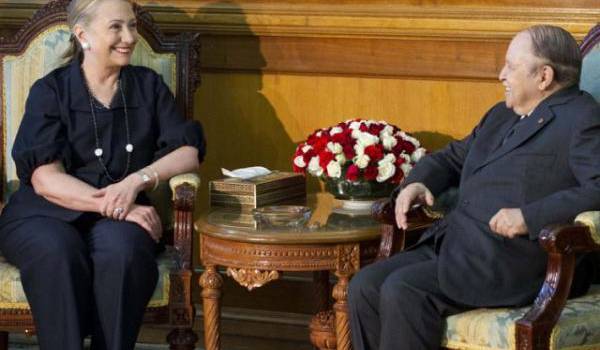 Hillary Clinton et Abdelaziz Bouteflika le 29 octobre dernier à Alger.