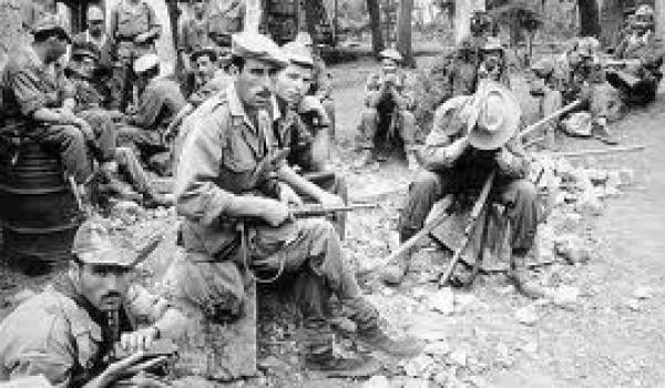 Un groupe de moudjahidine de la Wilaya IV.