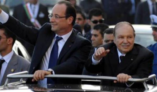 Premier bain de foule de Bouteflika avec Hollande