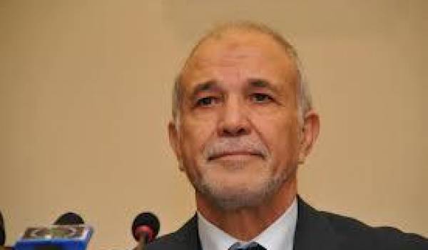 Mohamed Charfi, ministre de la Justice.