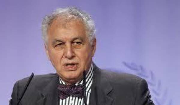 Sid Ahmed Ghozali, ancien PDG de Sonatrach et ancien chef du gouvernement.