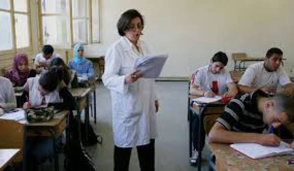 L'enseignant est mal considéré en Algérie.